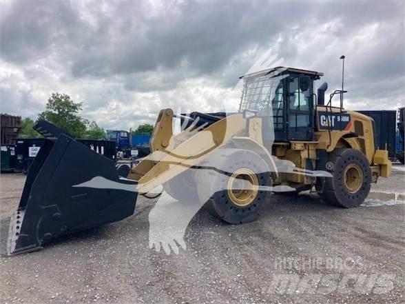 CAT 950M Фронтальні навантажувачі