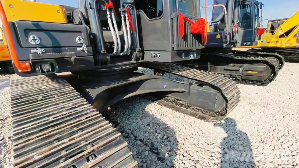 Volvo EC 240 Гусеничні екскаватори