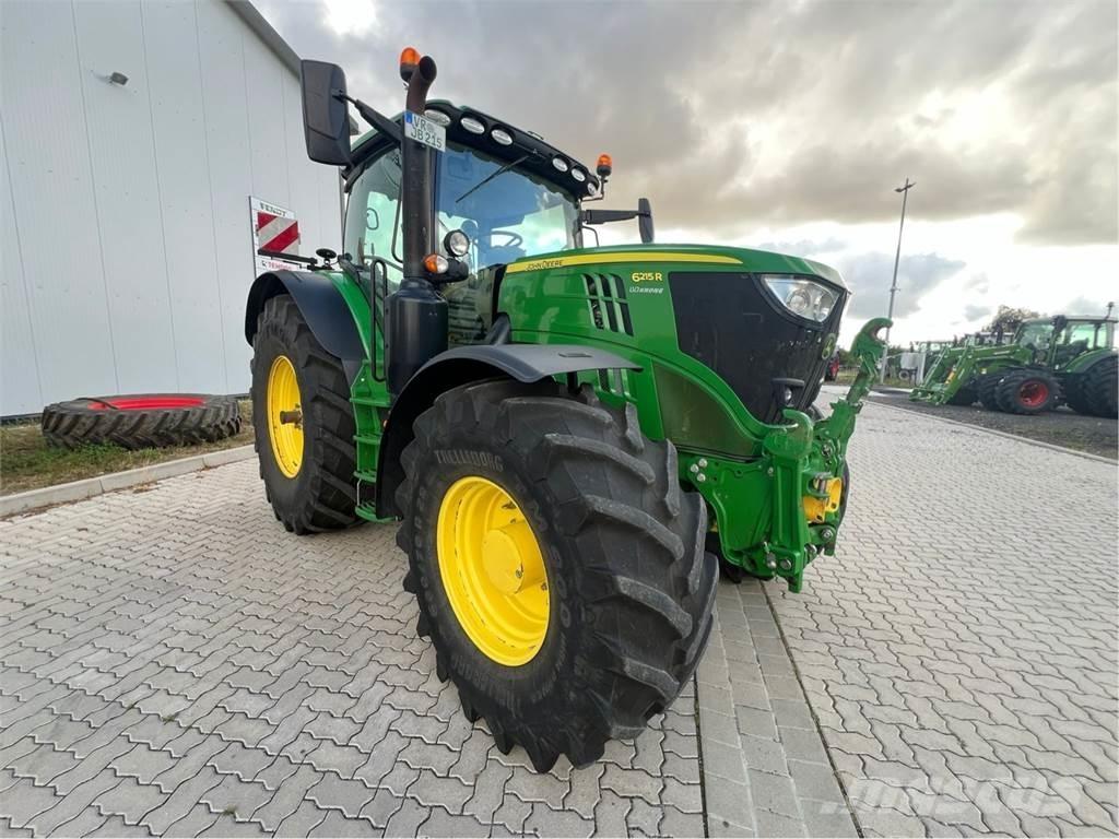 John Deere 6215 R Трактори
