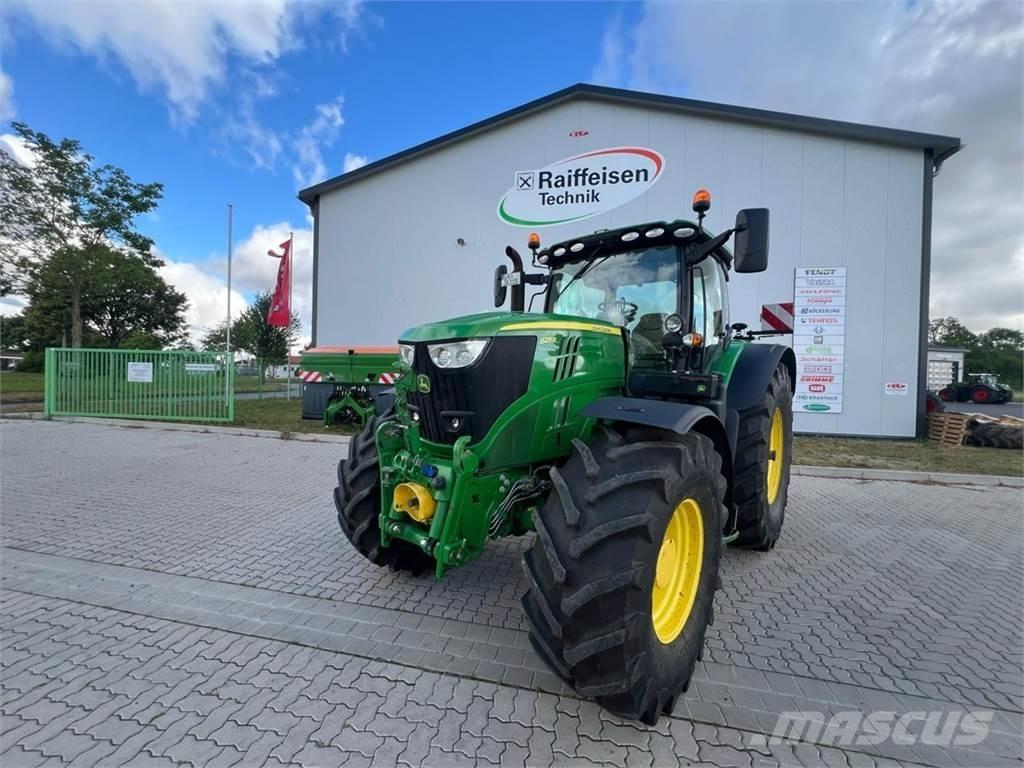 John Deere 6215 R Трактори