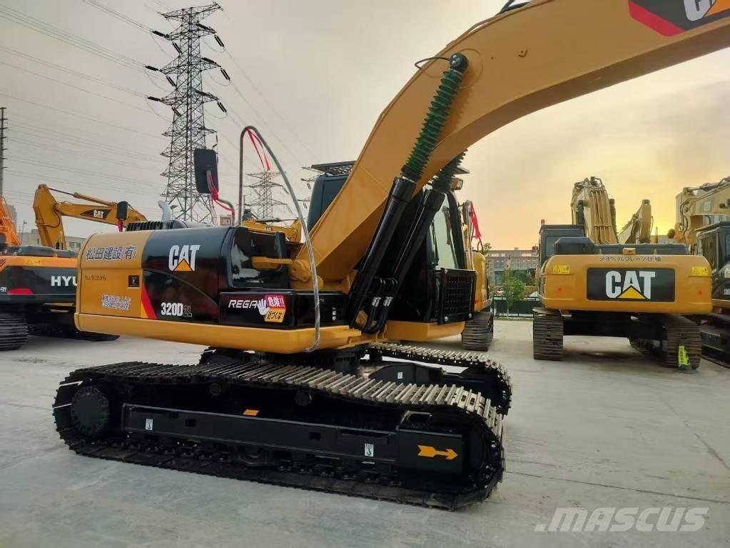 CAT 320 D2L Гусеничні екскаватори