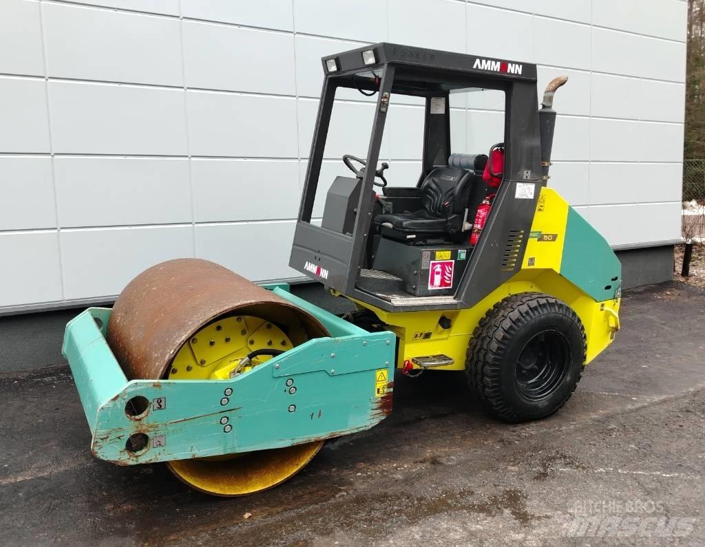 Ammann ASC 50 Грунтові котки