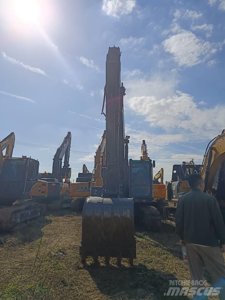 Volvo EC 210 Гусеничні екскаватори