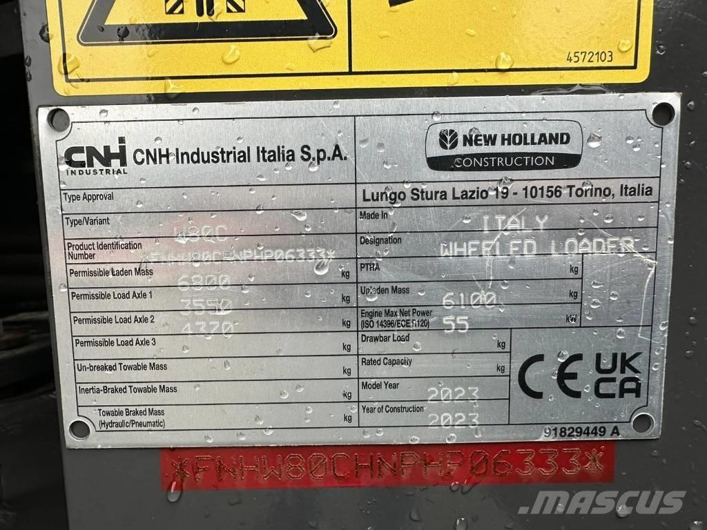 New Holland W 80 C Багатофункціональне обладнання для вантажних і землекопальних робіт