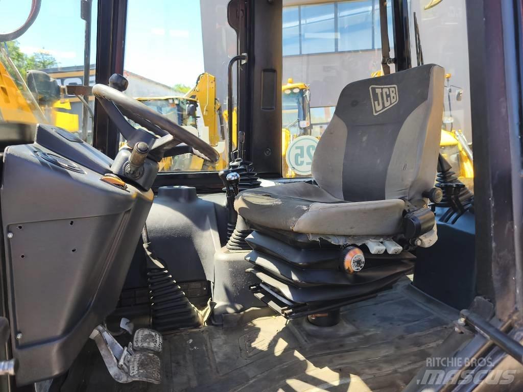 JCB 2 CX Екскаватори-навантажувачі