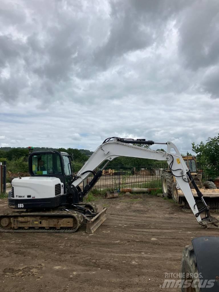 Bobcat E 85 Середні екскаватори 7т. - 12т.