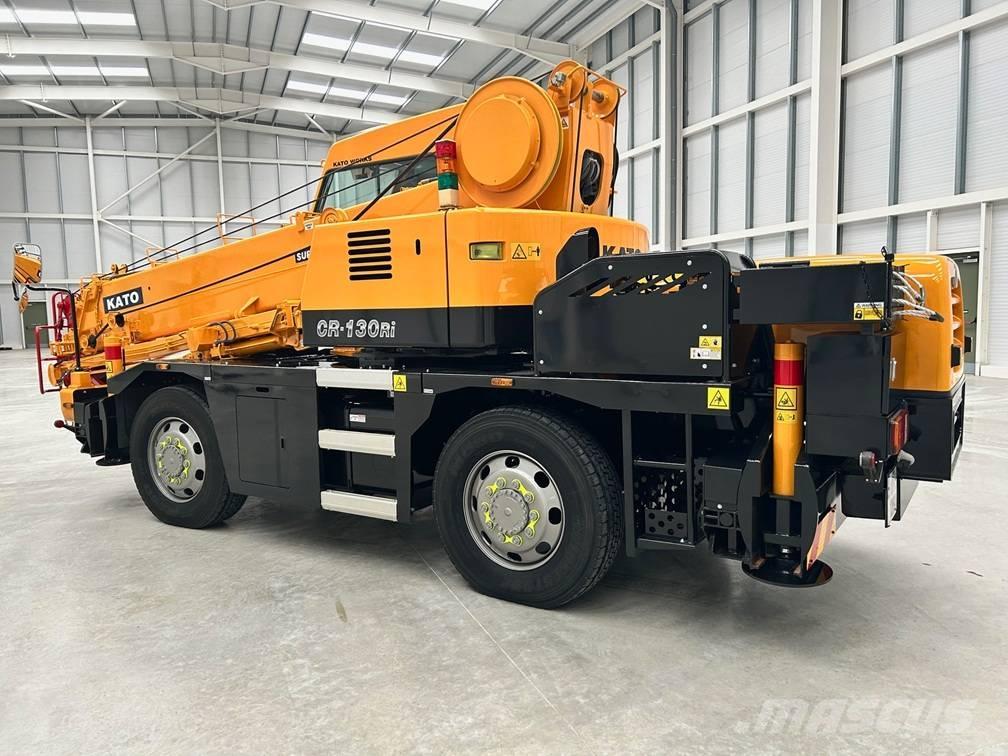 Kato CR-130Ri автокрани