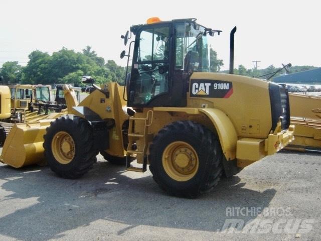 CAT 910 M Фронтальні навантажувачі