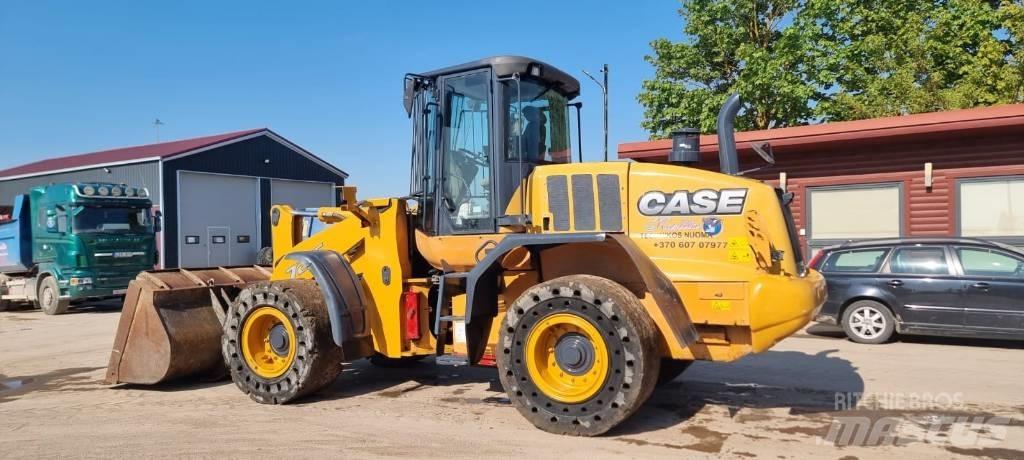 CASE 721 F Фронтальні навантажувачі
