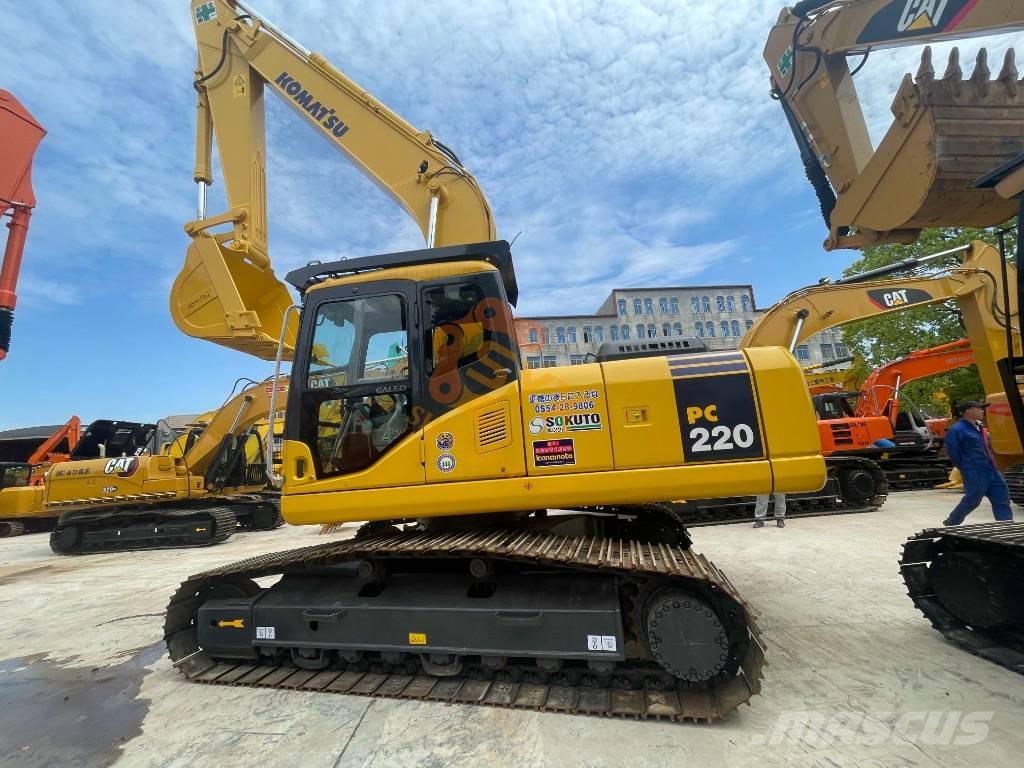 Komatsu PC 220-7 Гусеничні екскаватори