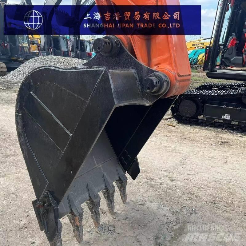 Hitachi ZX 160 Гусеничні екскаватори