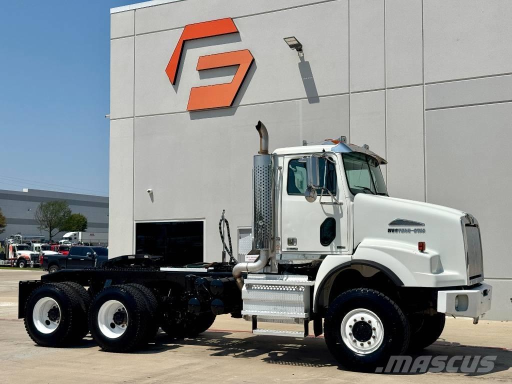 Western Star 4800 Тягачі