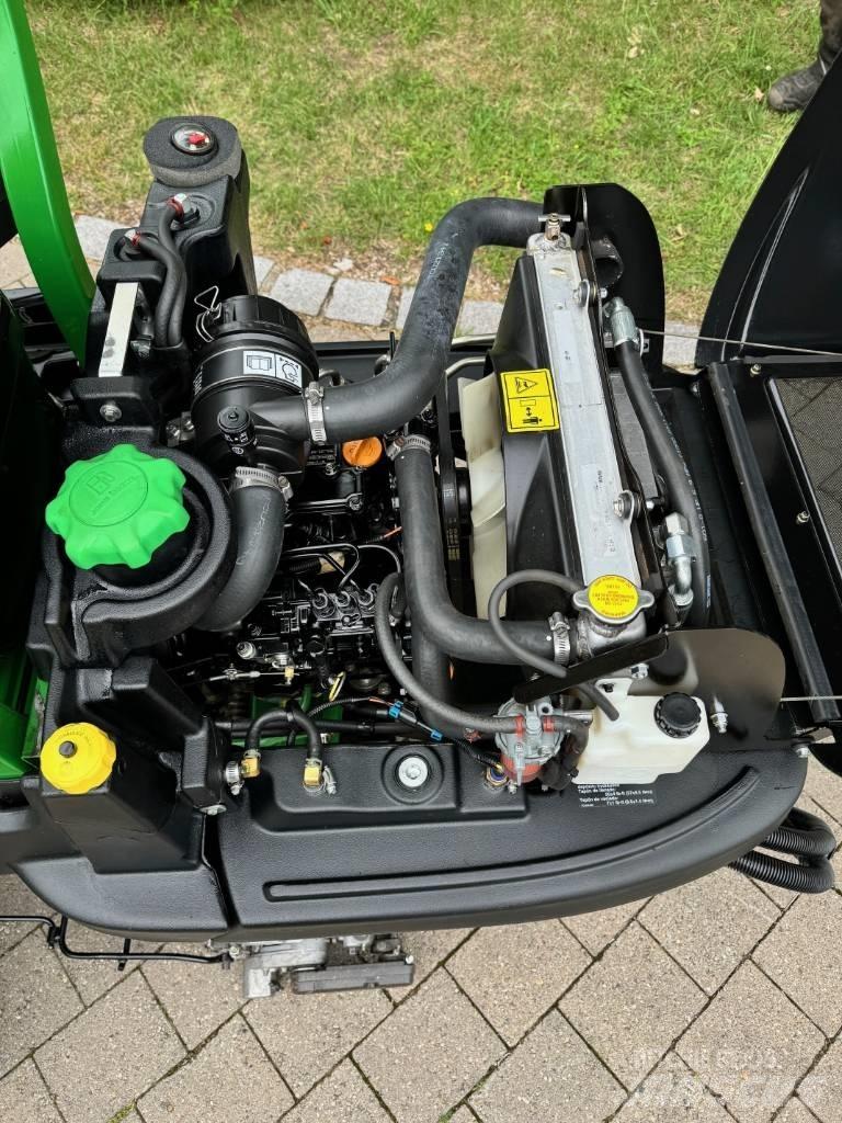 John Deere 2500 B Газонокосарки