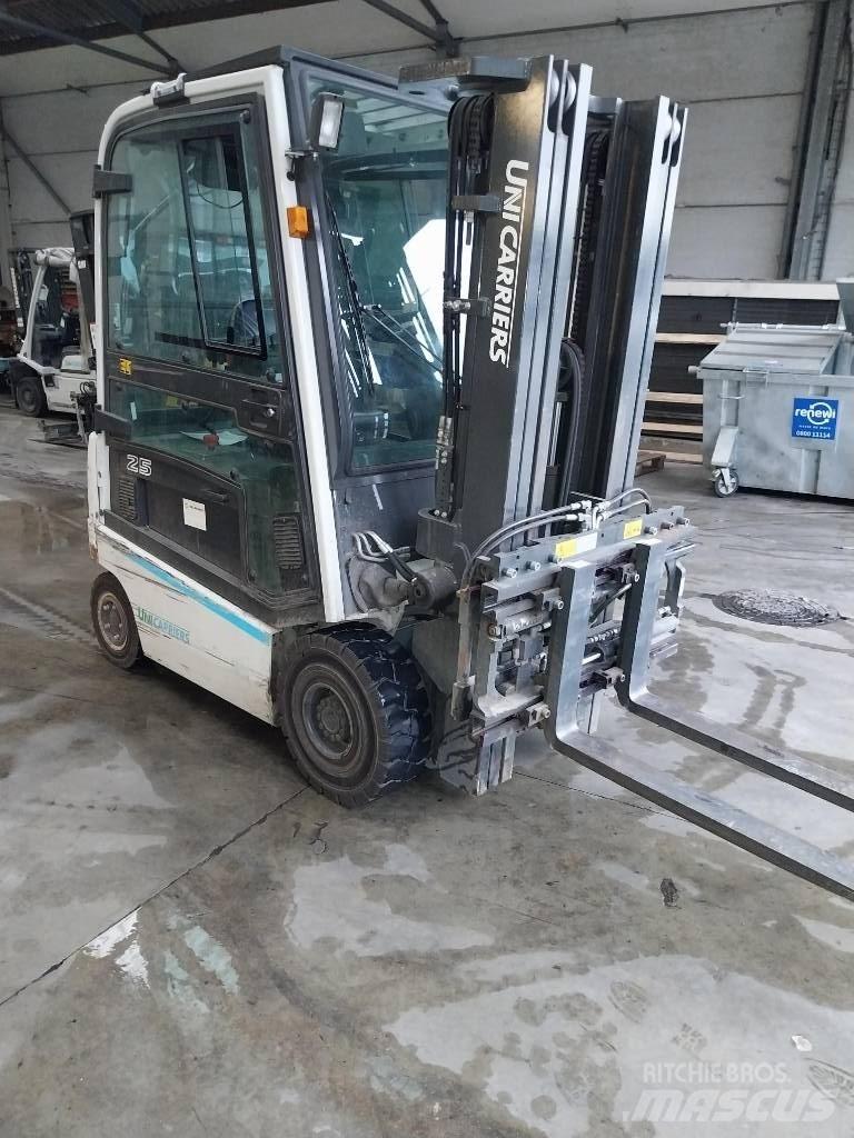 UniCarriers QX25 Електронавантажувачі