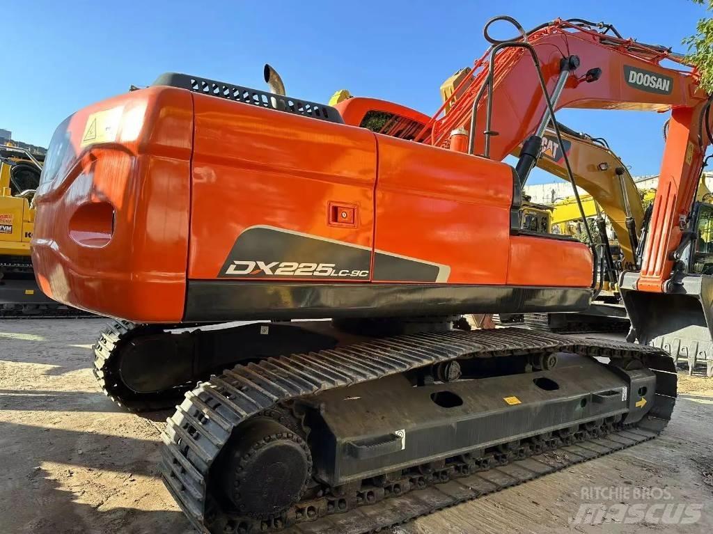 Doosan DX 225 LC Міні-екскаватори < 7т