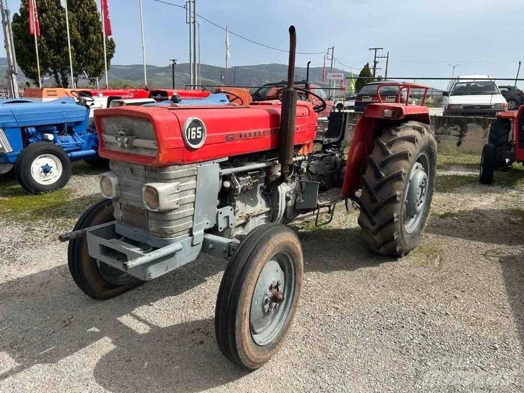 Massey Ferguson 165 Трактори
