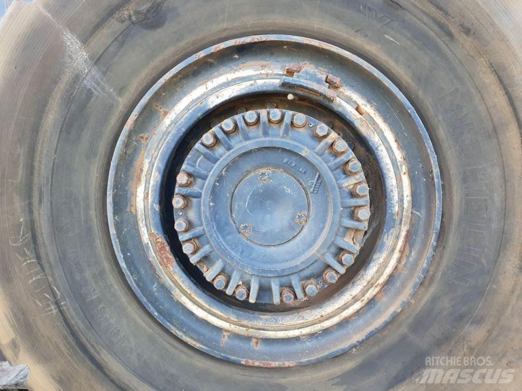 Michelin 29.5 R29 Шини