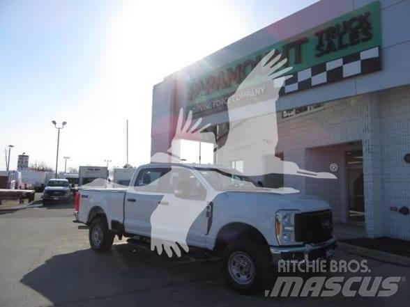 Ford F250 Будтехніка - Інші