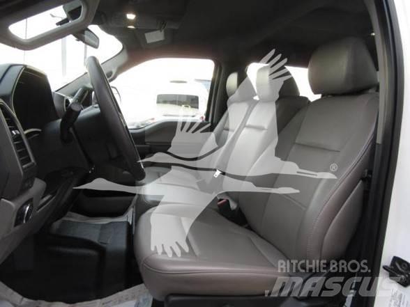 Ford F350 Вантажівки-платформи/бокове розвантаження