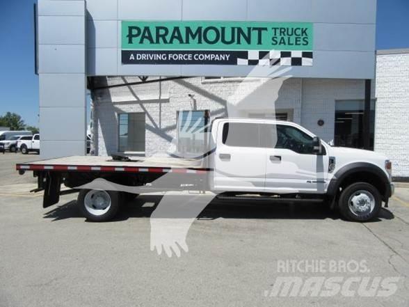 Ford F550 Вантажівки-платформи/бокове розвантаження