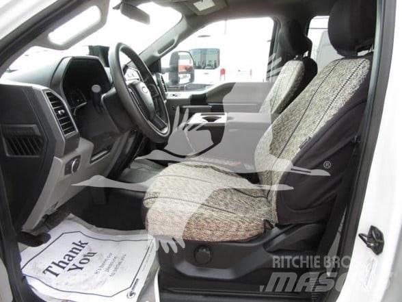 Ford F550 Вантажівки-платформи/бокове розвантаження