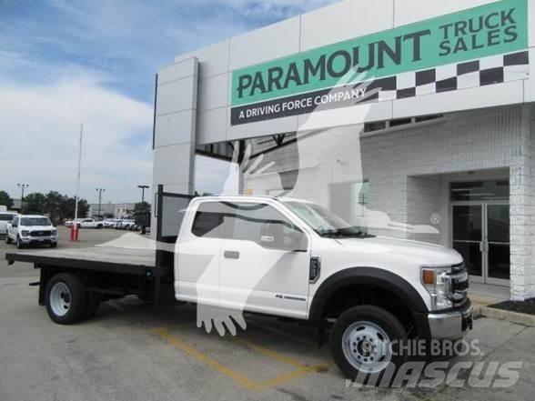 Ford F550 Вантажівки-платформи/бокове розвантаження