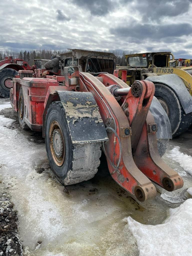 Sandvik LH 307 Підземні навантажувачі