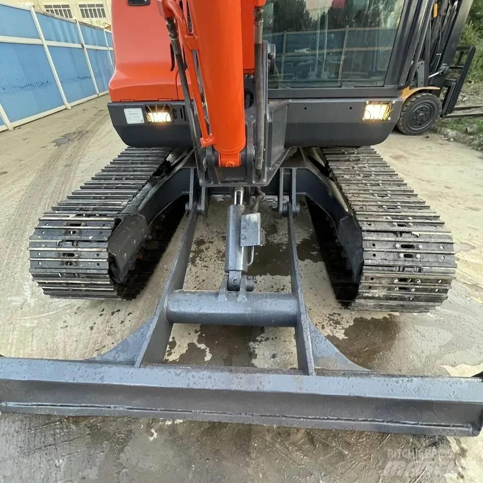 Doosan DX 60 Міні-екскаватори < 7т