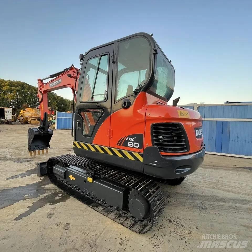 Doosan DX 60 Міні-екскаватори < 7т