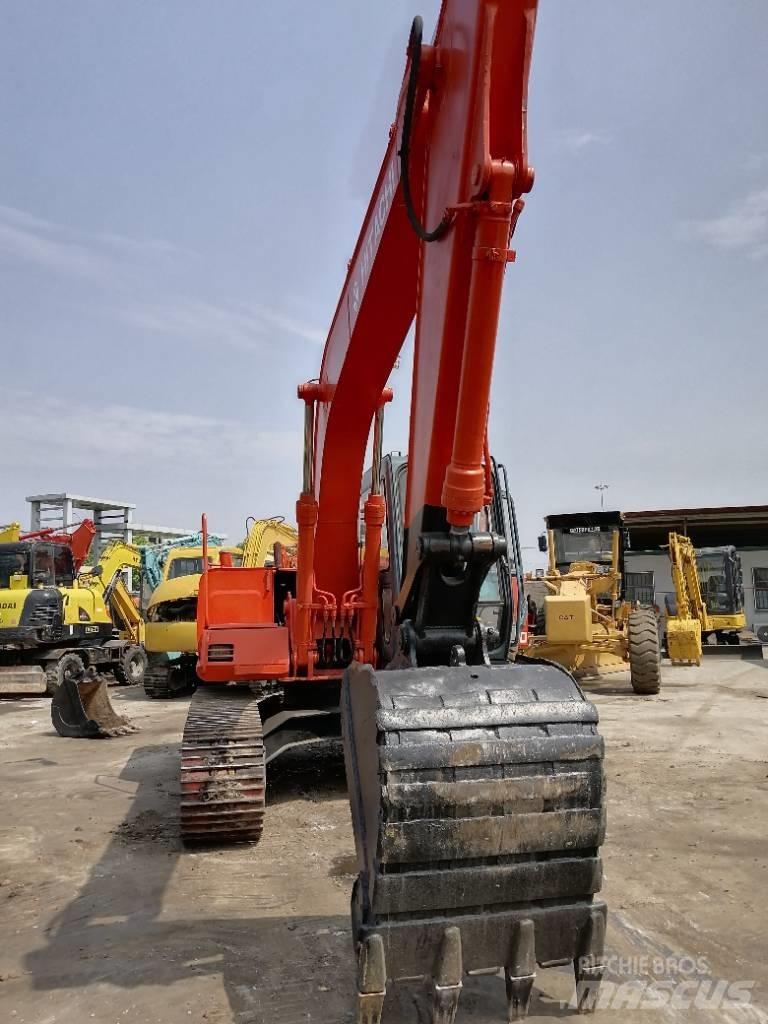 Hitachi EX 120 -3 Гусеничні екскаватори