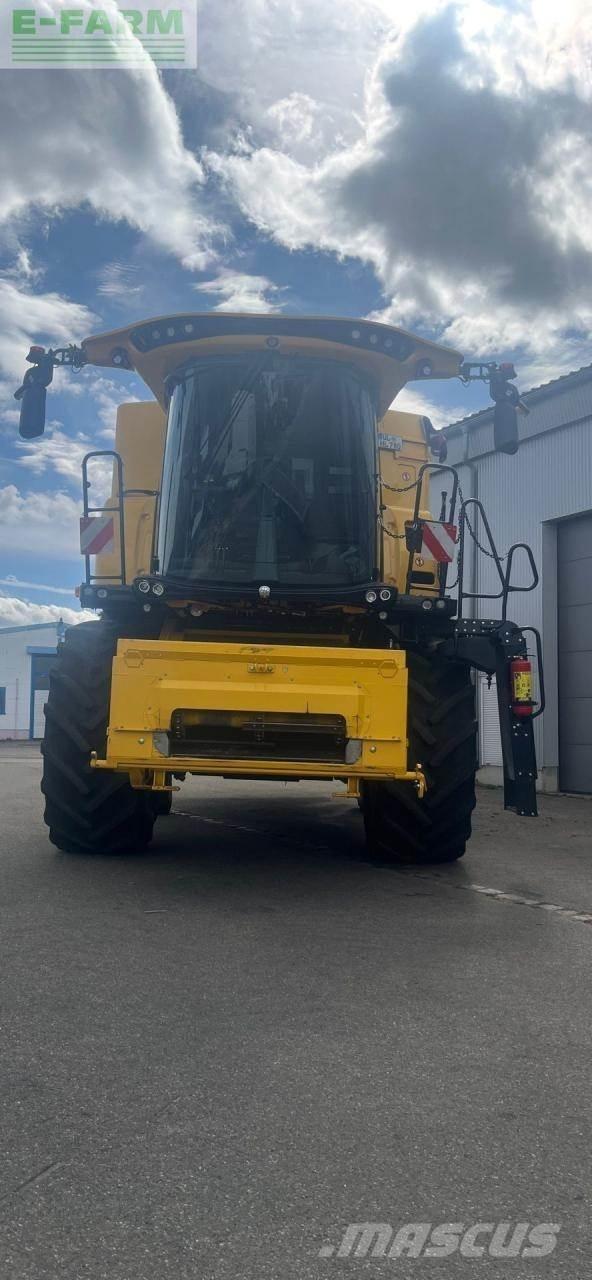 New Holland CX7.80 Зернозбиральні комбайни