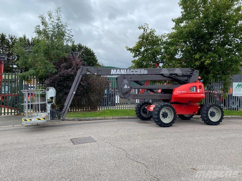 Manitou 200 ATJ Колінчаті підйомники