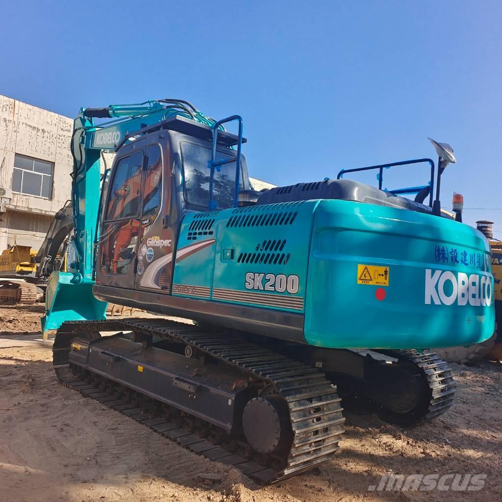 Kobelco SK200-8 Гусеничні екскаватори