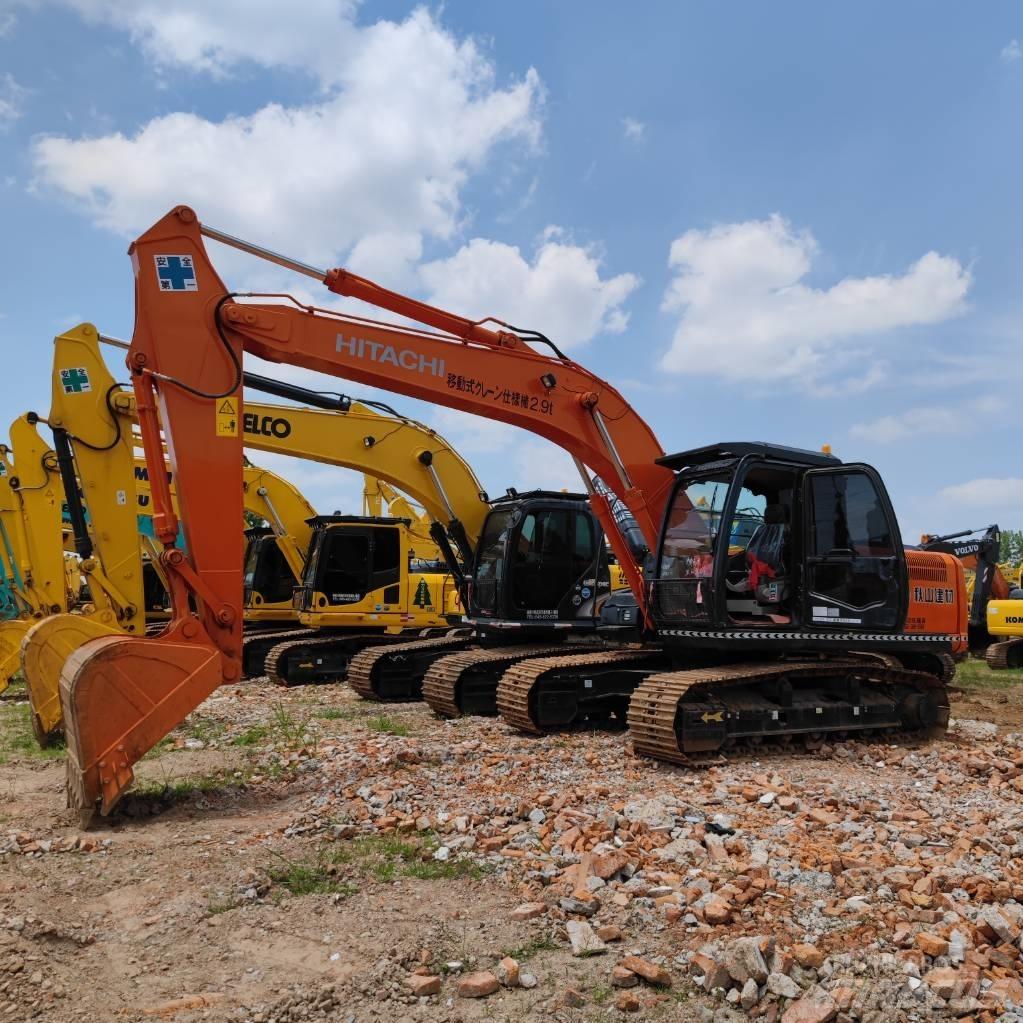 Hitachi ZX 200 Гусеничні екскаватори