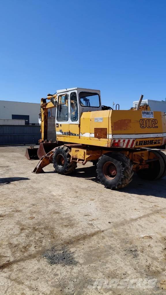 Liebherr A 902 Колісні екскаватори