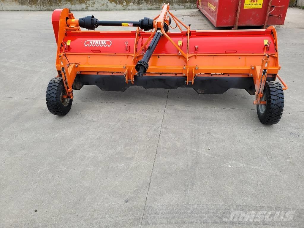 Struik L4LKFA75 видаляють бадилля