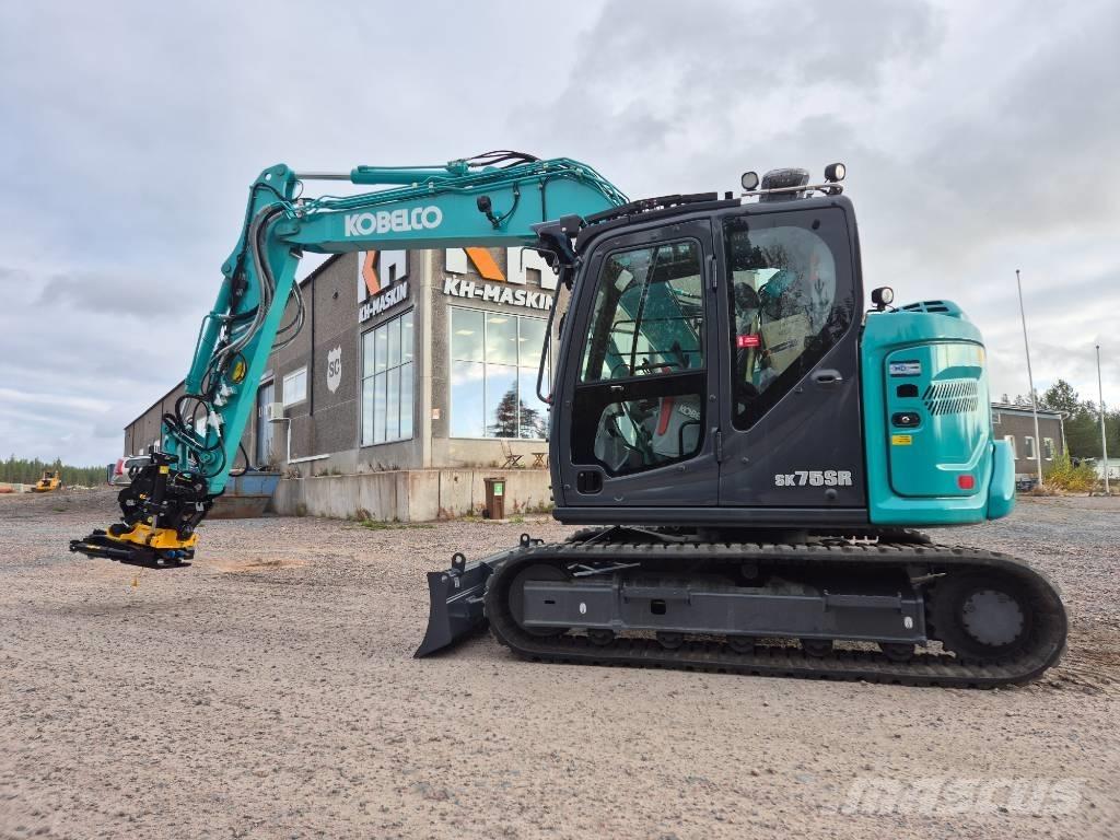 Kobelco SK75SR-7 Середні екскаватори 7т. - 12т.