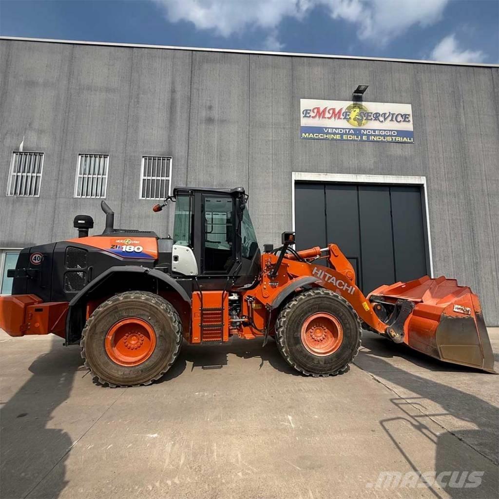 Hitachi ZW180-6 Фронтальні навантажувачі