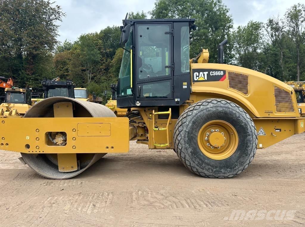 CAT CS 66 B Грунтові котки
