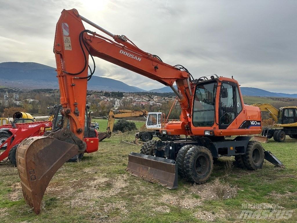 Doosan Solar 160 W V Колісні екскаватори