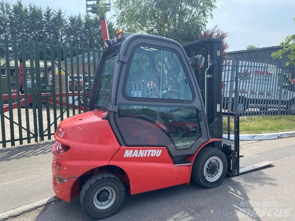 Manitou Mi25D Дизельні навантажувачі