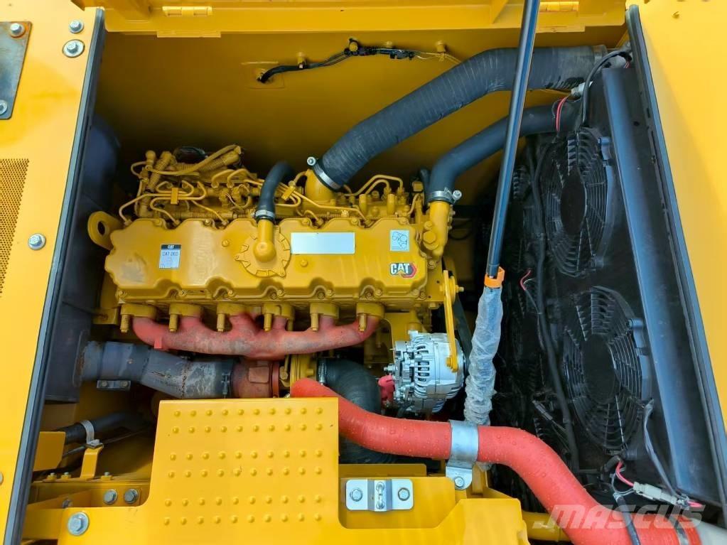 CAT 330GC Гусеничні екскаватори