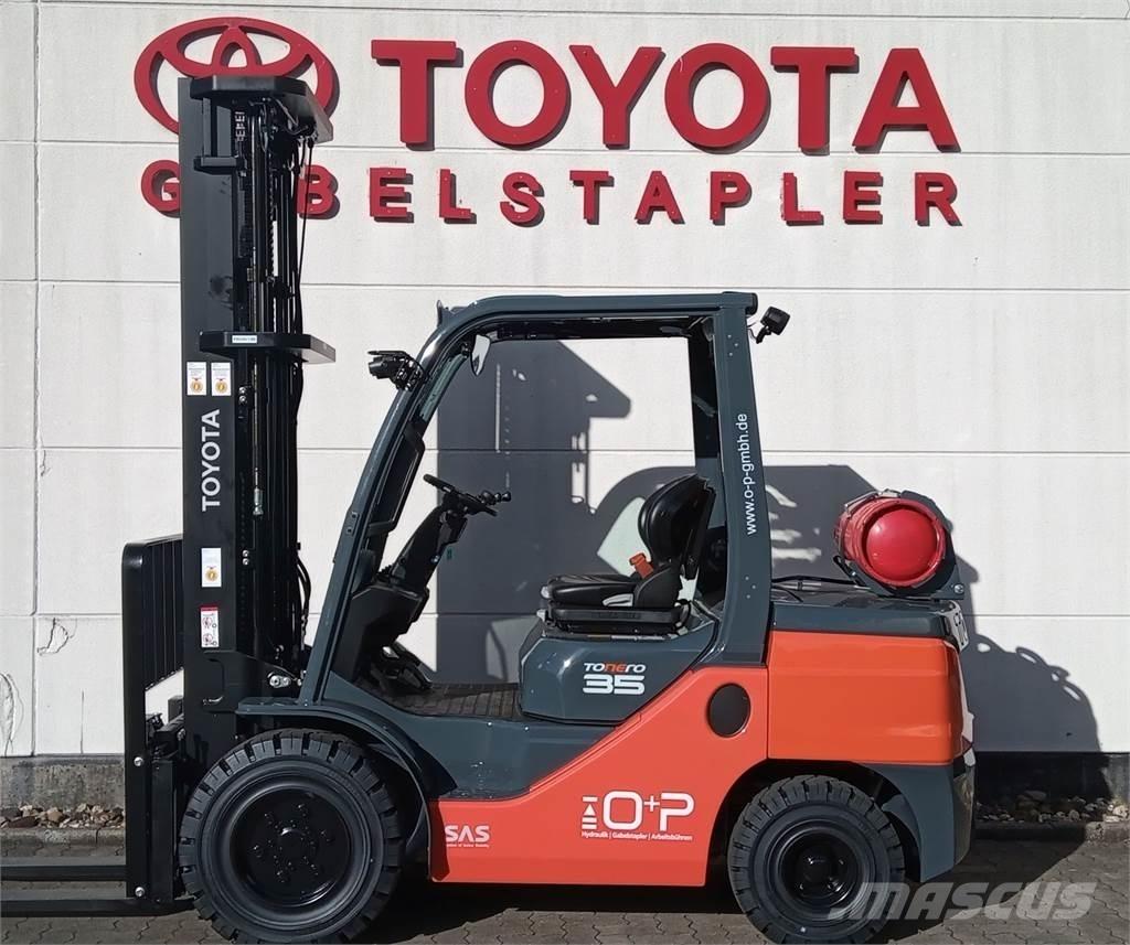 Toyota 02-8FGJF35 Газові навантажувачі