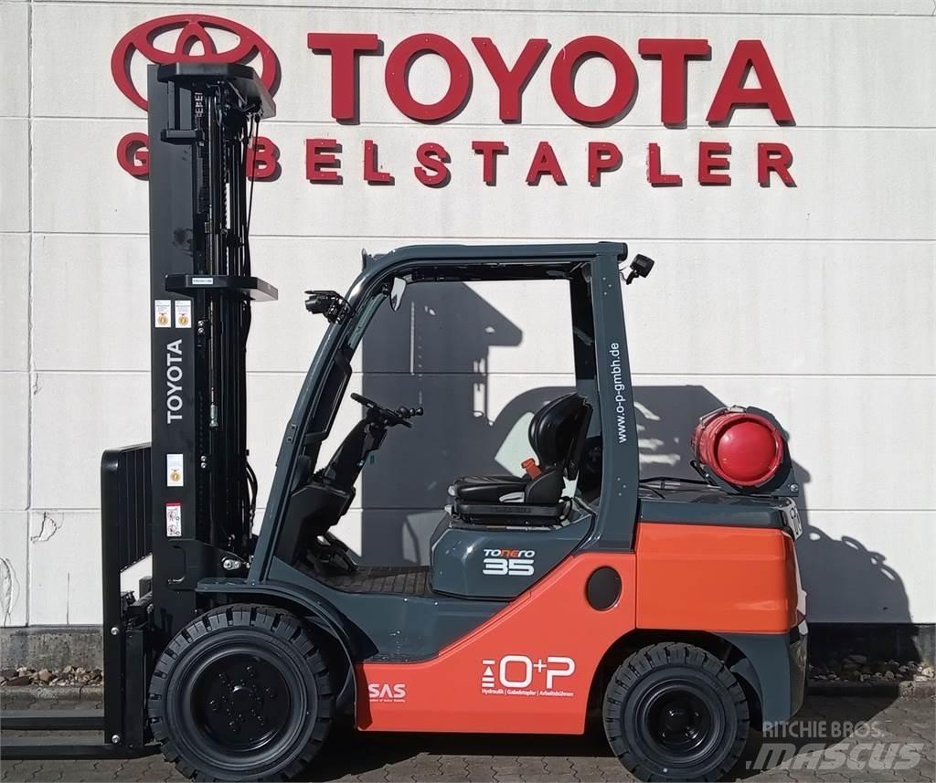 Toyota 02-8FGJF35 Газові навантажувачі
