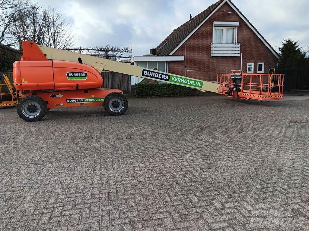 JLG 680S Телескопічні підйомники