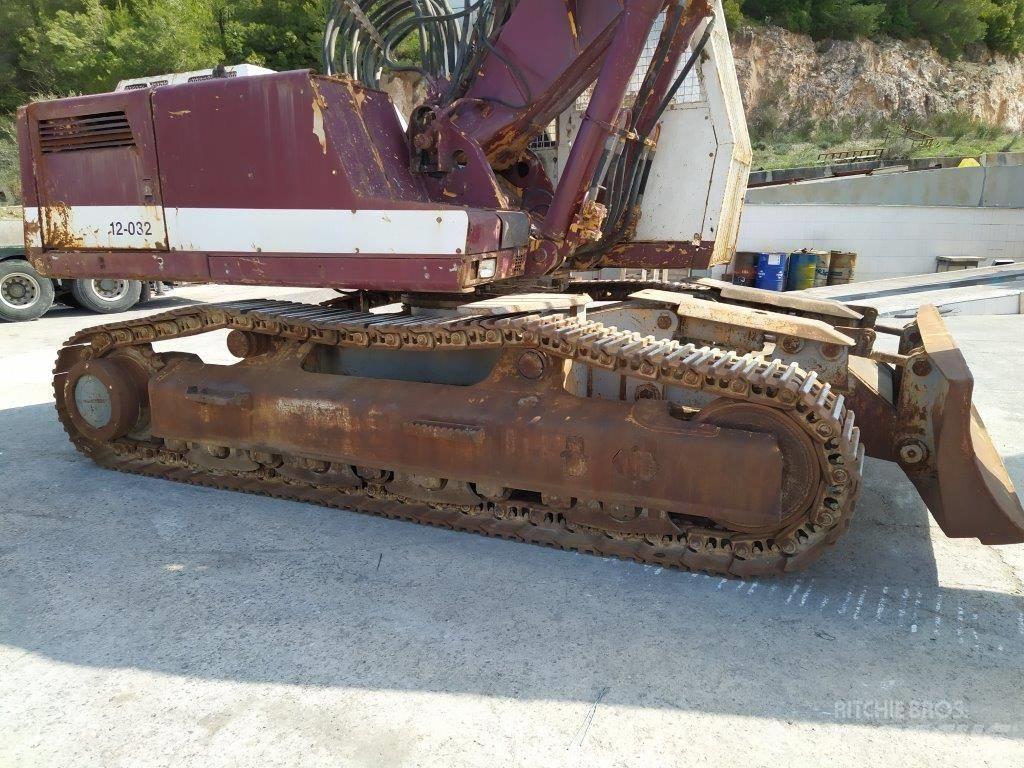 Liebherr 932T Гусеничні екскаватори