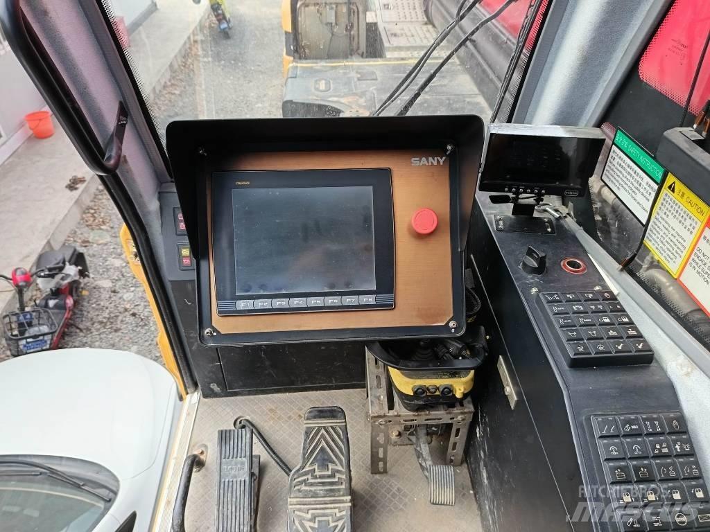 Sany SAC3000T автокрани