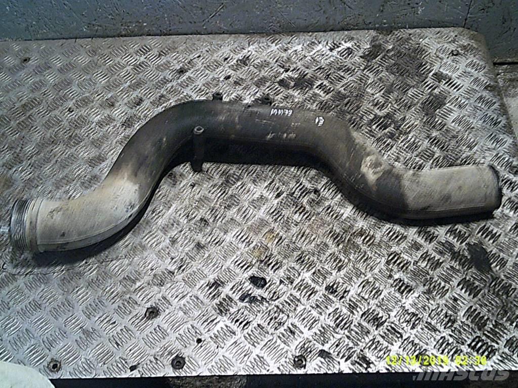 MAN TGA  51094113442 Радіатори