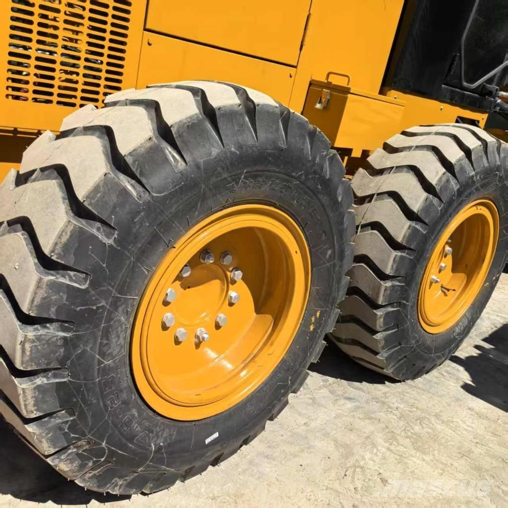 CAT 140 K Грейдери