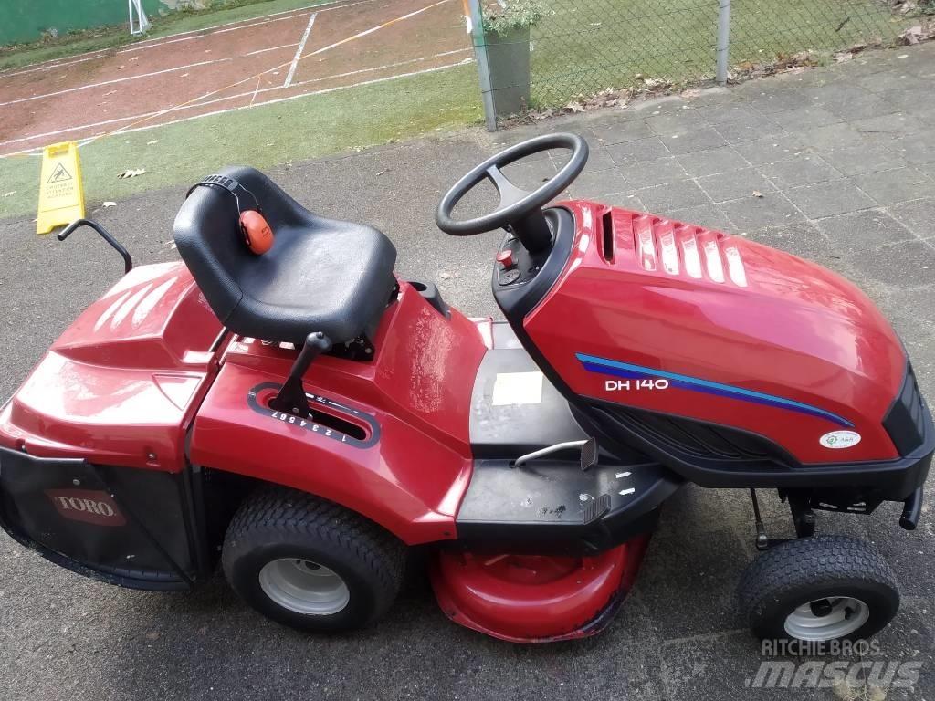 Toro zitmaaier DH140 Самохідні газонокосарки
